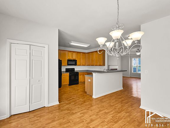 4th image of 3862 Guilderoy Ln