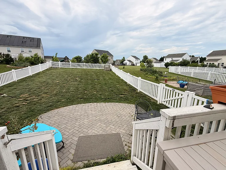 217 Berkshire Dr — Photo 7