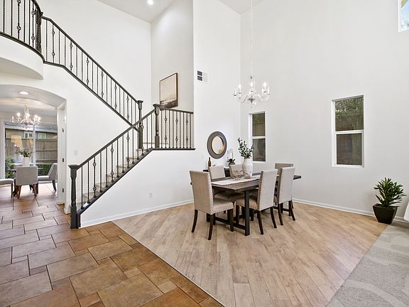 4th image of 2212 Muratura Way