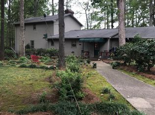 904 Hollaway Cove Rd, Chappells, SC 29037