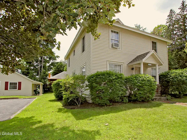 17 Mohican Street, Lake George, NY 12845