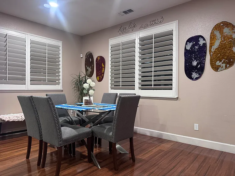 2055 Huntington Ct — Photo 12