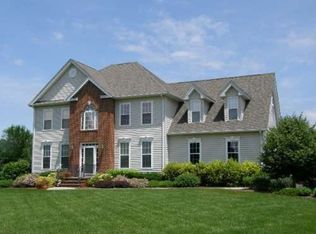 7 Rittenhouse Cir, Flemington, NJ 08822