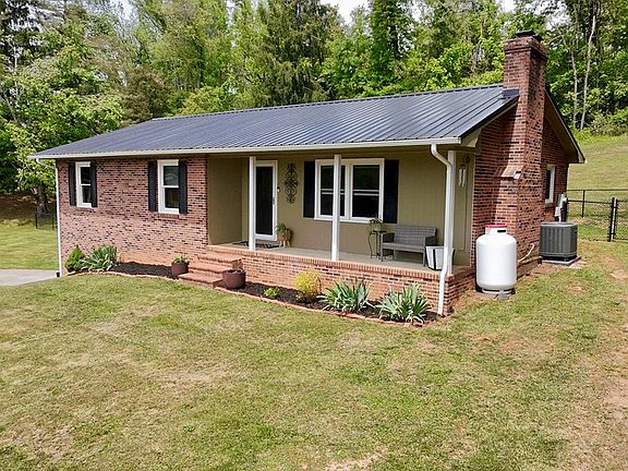 2nd image of 260 Rolling Hills Dr