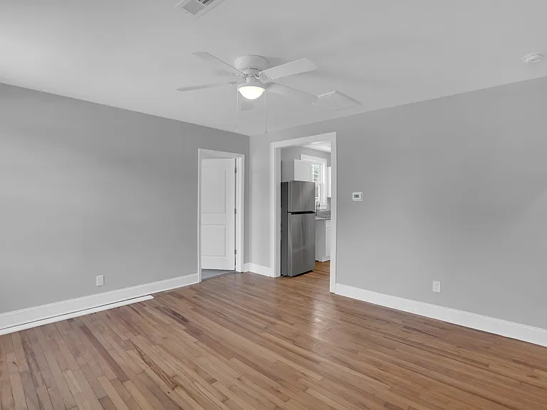 320 Virginia St — Photo 5