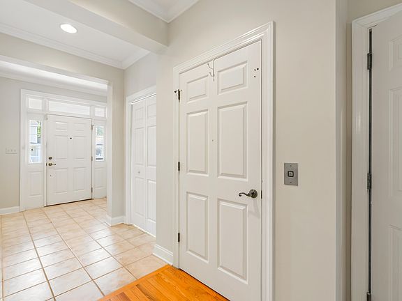 5th image of 5365 5th Fairway Dr