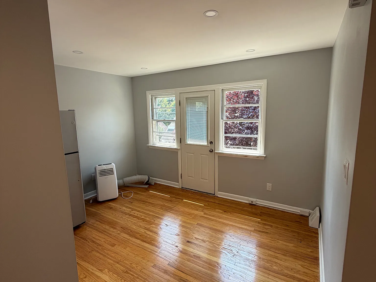 2 bed, 875 sqft, $1,650 — Photo 3