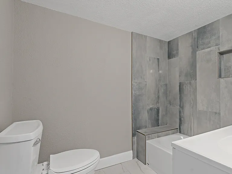 8441 Bayshore Dr #B — Photo 10