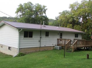 32881 Robin Hollow Rd, Cazenovia, WI 53924