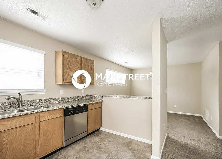 625 Locust Grove Ln — Photo 6