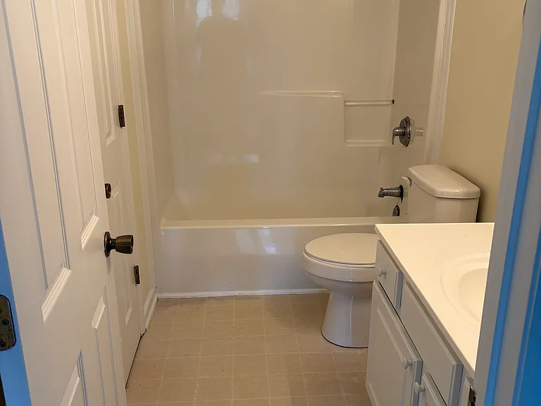 1027 Bonham Ave — Photo 11