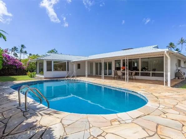 4823 Kolohala St, Honolulu, HI 96816