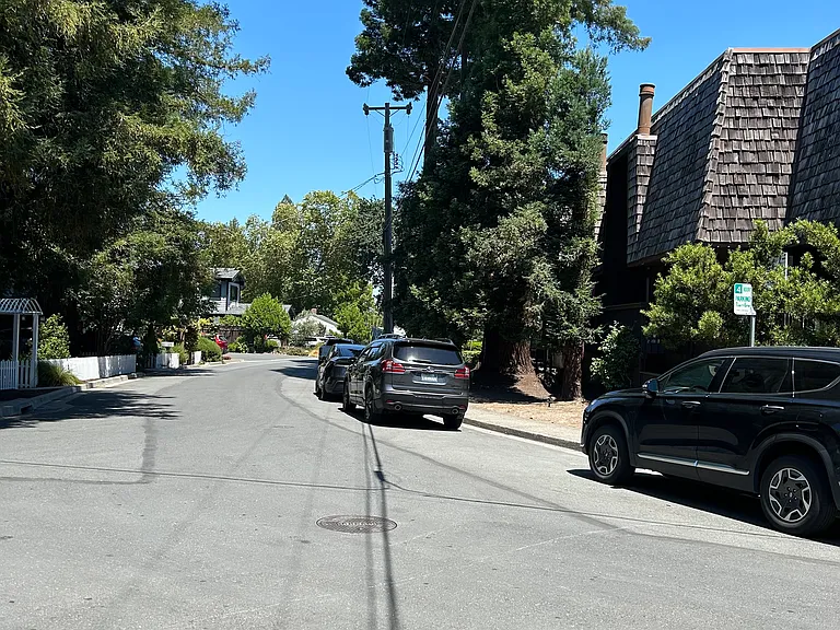 3639 Walnut St #8 — Photo 33