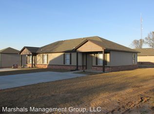 107 20th Ter APT B, Barling, AR 72923