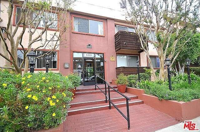 1st image of 5349 Newcastle Ave APT 11