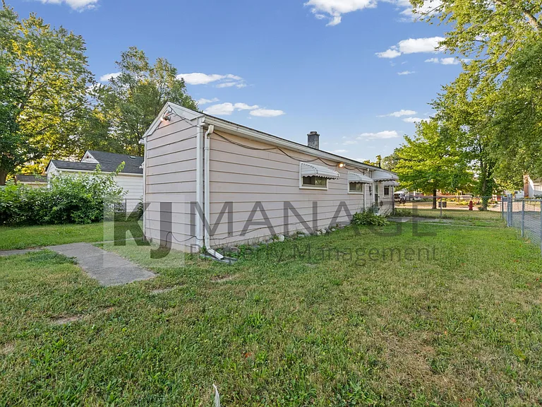31682 Carlisle Pkwy — Photo 19
