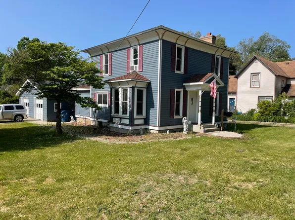 703 W Ellis Ave, Belding, MI 48809