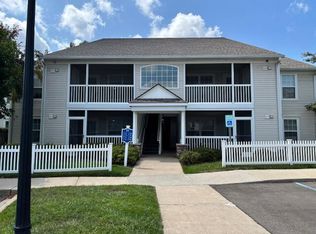 2776 S Knightsbridge Cir, Ann Arbor, MI 48105