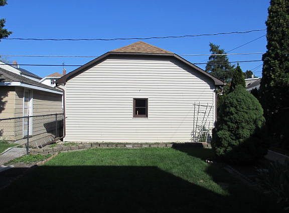 3rd image of 1931 S Central Ave