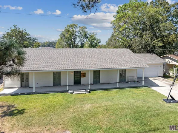 917 S Bell Ave, Gonzales, LA 70737