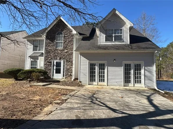 4225 Ward Bluff Dr, Ellenwood, GA 30294