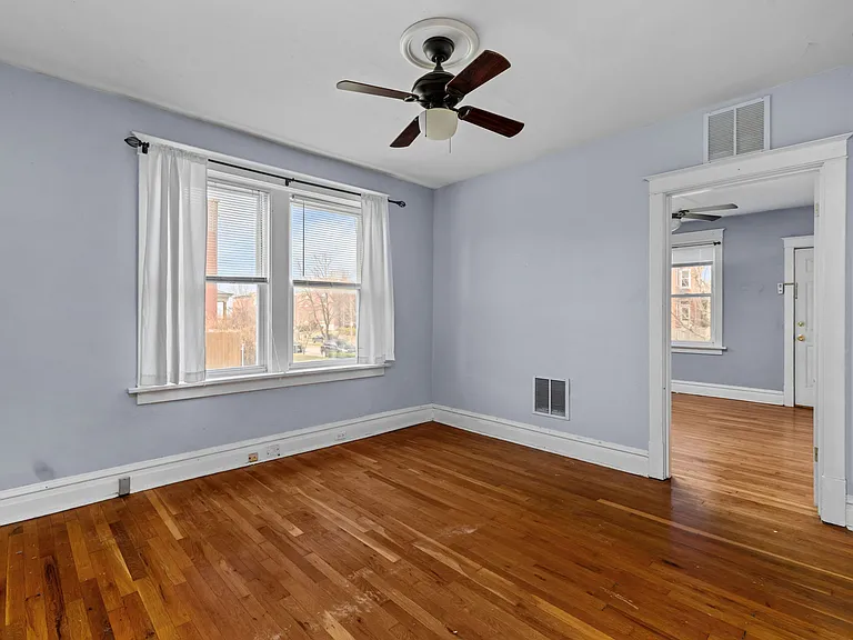 2118 Geyer Ave #1 — Photo 3
