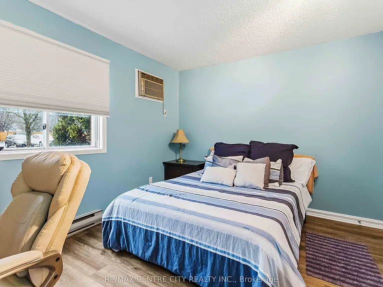 2230 Trafalgar St #121 — Photo 22