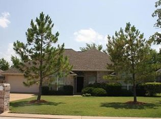 2049 Ravenstone Loop, College Station, TX 77845