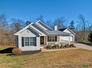 111 Big Bear Run, Cleveland, GA 30528
