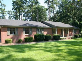 2037 S Pinetree Blvd, Thomasville, GA 31792