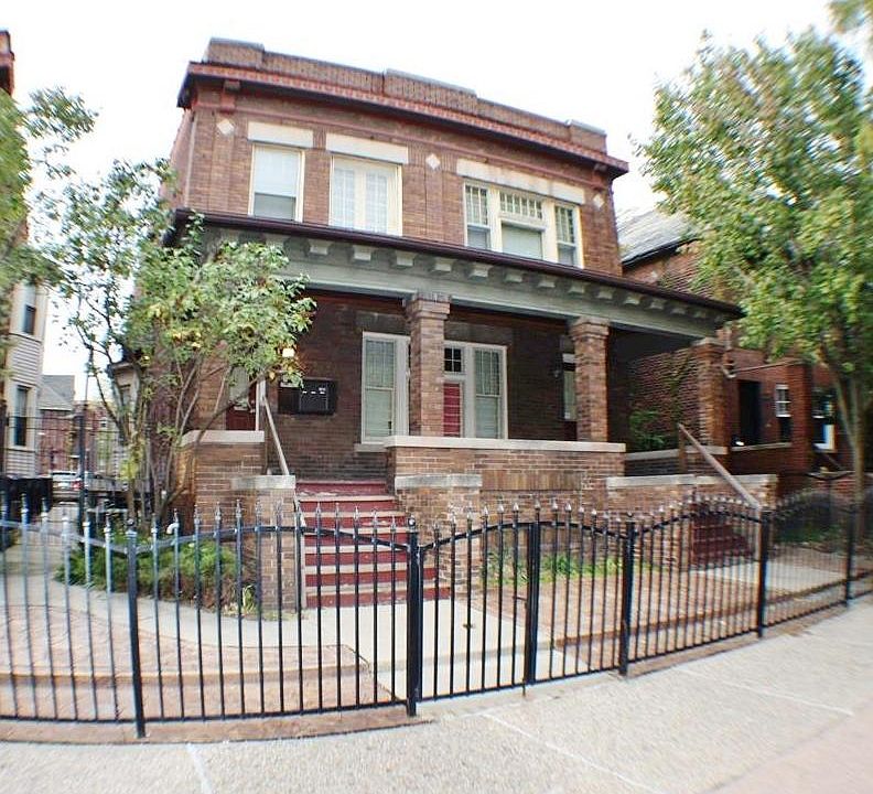 1st image of 670 Prentis St