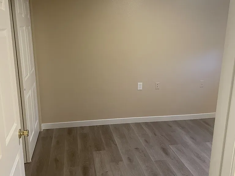 4531 Boardwalk Dr #X — Photo 15