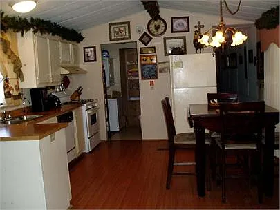 848 Dougherty St — Photo 2