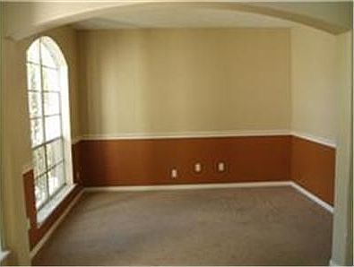 5th image of 1007 Mettler Ct