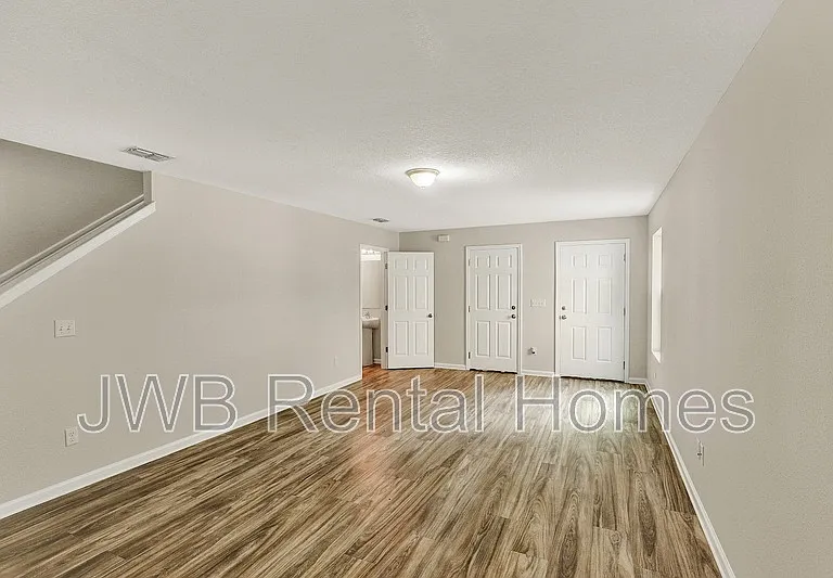 2813 Hidden Haven Rd — Photo 6