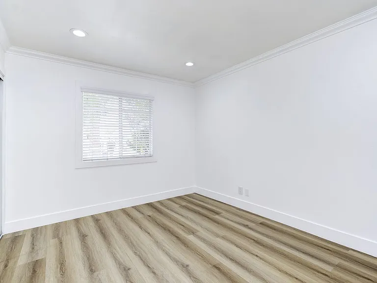 641 Joann St — Photo 11