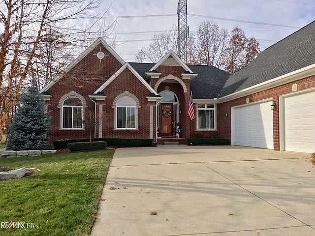 1st image of 54763 Glen Oaks Dr