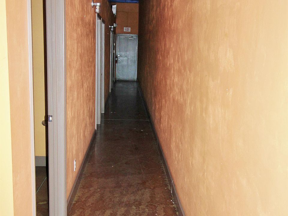 2nd image of 10 Preston Cir Unit D