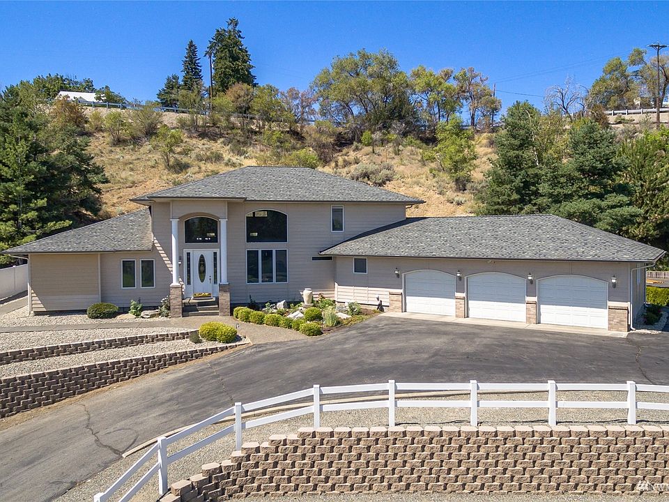 8 Valley View Park Drive, Omak, WA 98841 MLS 1978064 Zillow