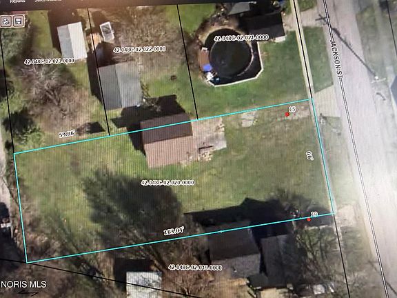 4th image of 15 Jackson St