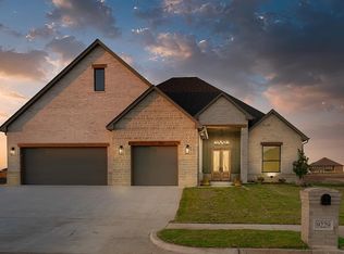 9229 NW 85th St, Yukon, OK 73099