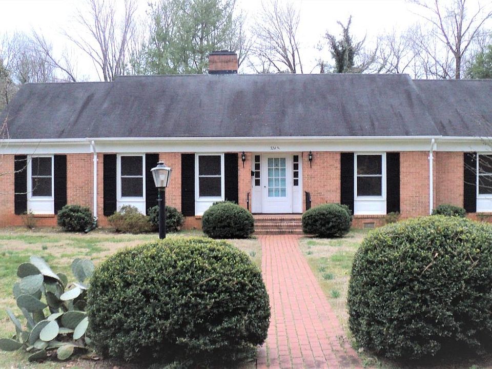 1st image of 3249 Downing Dr