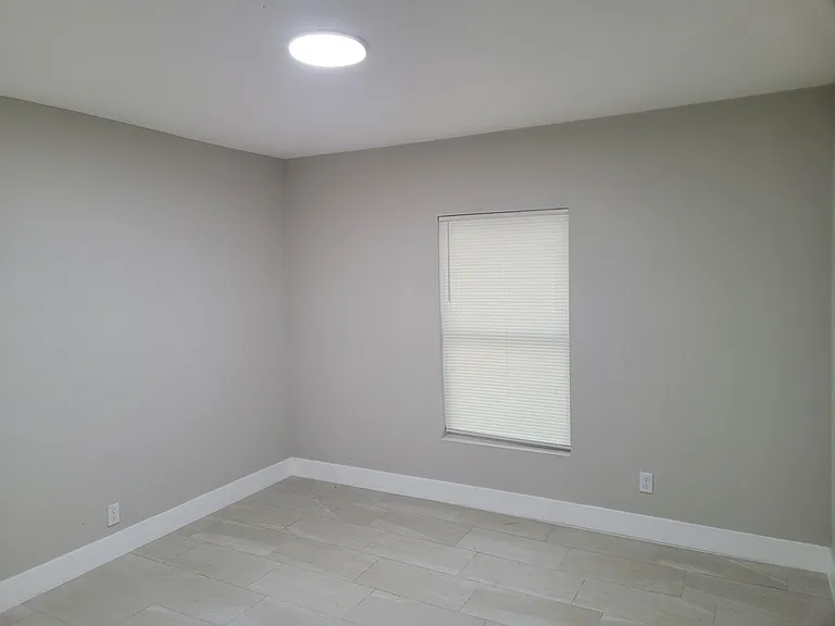 1766 Montana Ave NE — Photo 8