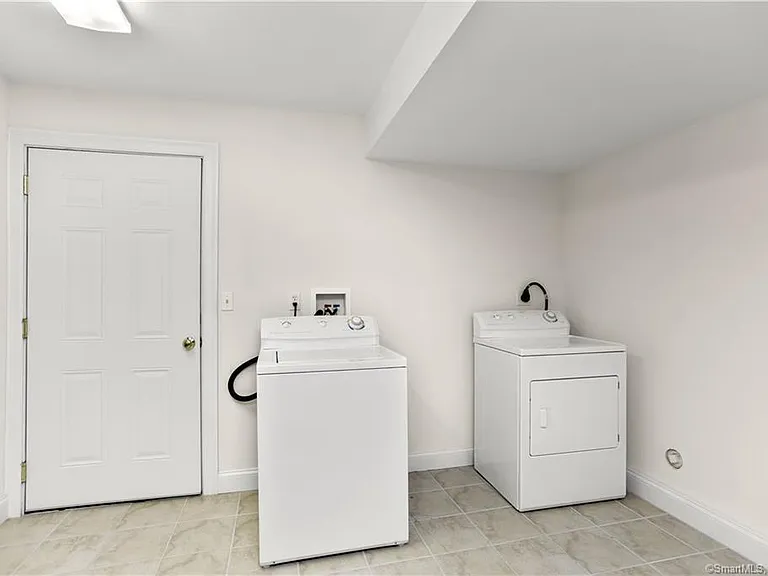 85 Camp Ave #18E — Photo 5