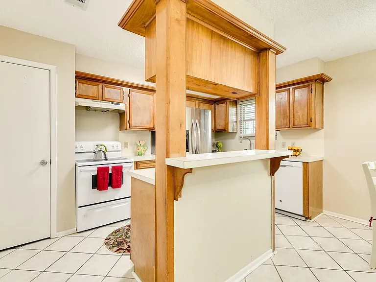 530 Tall Timber Dr — Photo 12