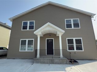 120 Linden Ave, Hempstead, NY 11550