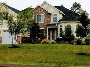 11 Peacham Rd, Watervliet, NY 12189