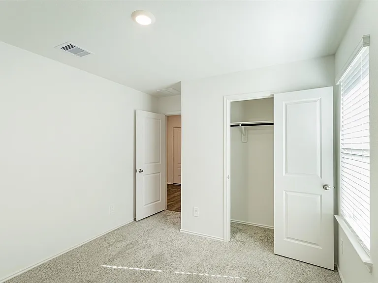 4214 Ramsbury Reach Ct — Photo 47