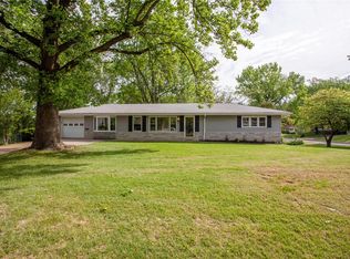 6105 Fee Fee Rd, Hazelwood, MO 63042