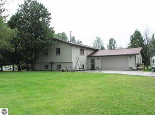 8075 Esmond Rd, Hale, MI 48739